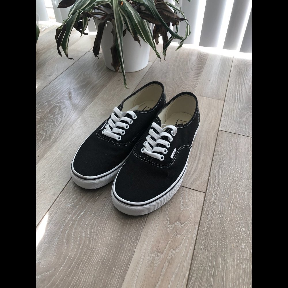 Vans Authentic Black Shoes (M8/W9.5)